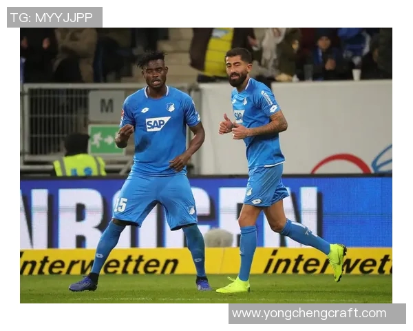 汉堡主场与霍芬海姆战平,双方互不相让势均力敌 汉堡主场与霍芬海姆战平,双方互不相让势均力敌